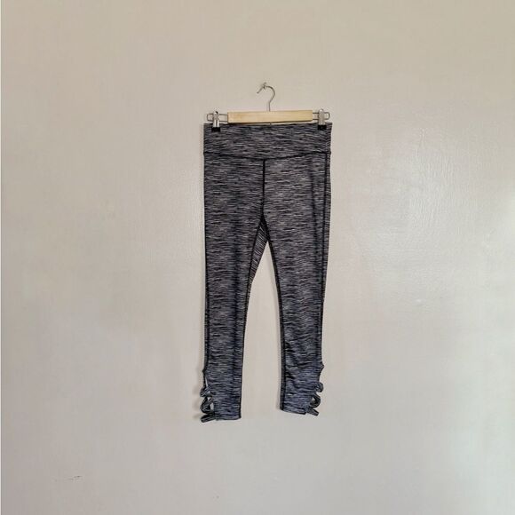Gray Inspired Hearts Active Leggings Size S EUC - Picture 1 of 6